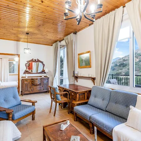 House Eufrosyne Apartment