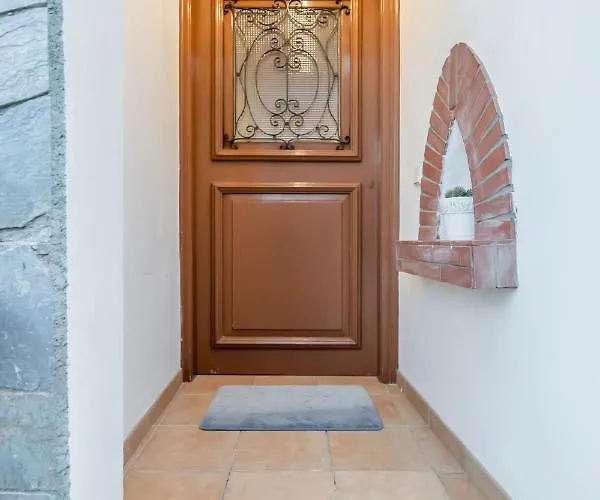 House Eufrosyne * Moutoullas