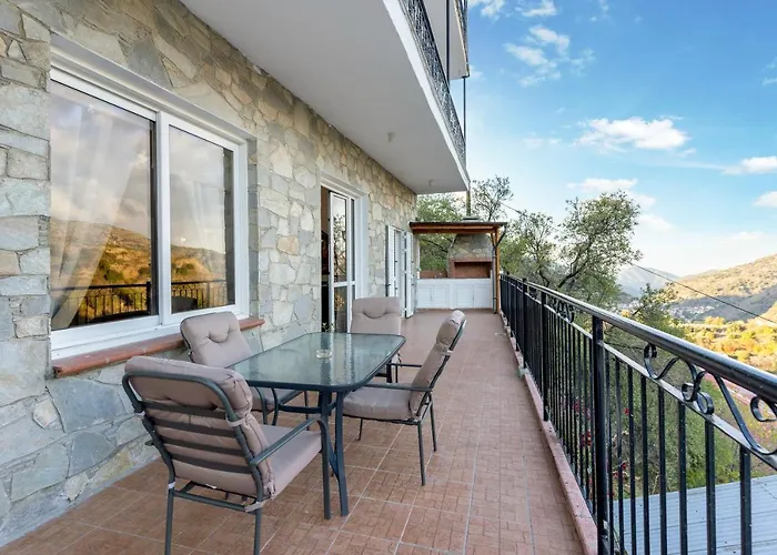 House Eufrosyne * Moutoullas